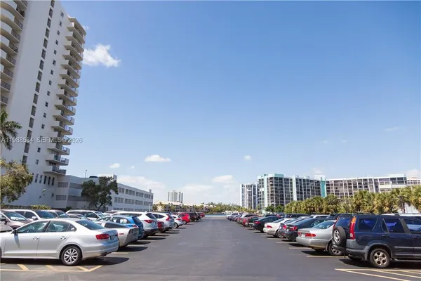 $3,000 | 3725 South Ocean Drive, Unit 1003, Hollywood, FL 33019