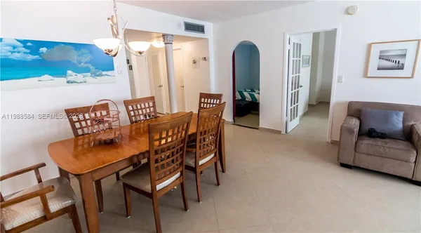 $3,000 | 3725 South Ocean Drive, Unit 1003, Hollywood, FL 33019