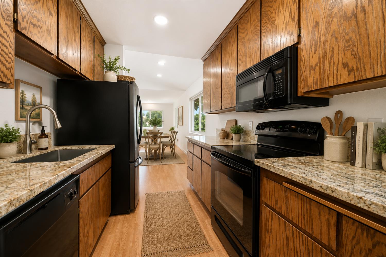 20525 Poker Flats Road Penn Valley, CA 95946 - Photo 15 of 69 Virtually staged image