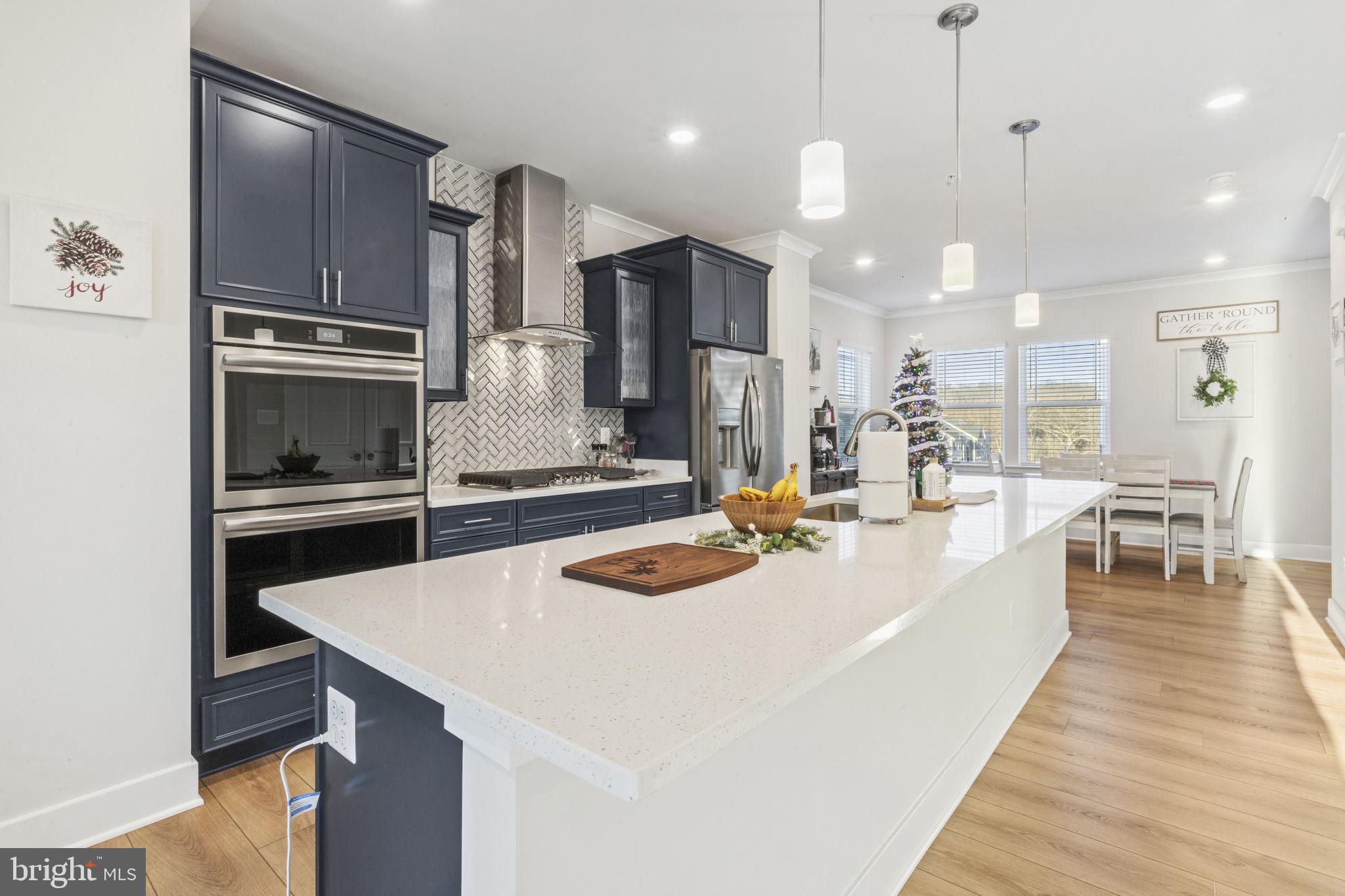 2439 Woodlands Road Baltimore, MD 21244 - Photo 2 of 46