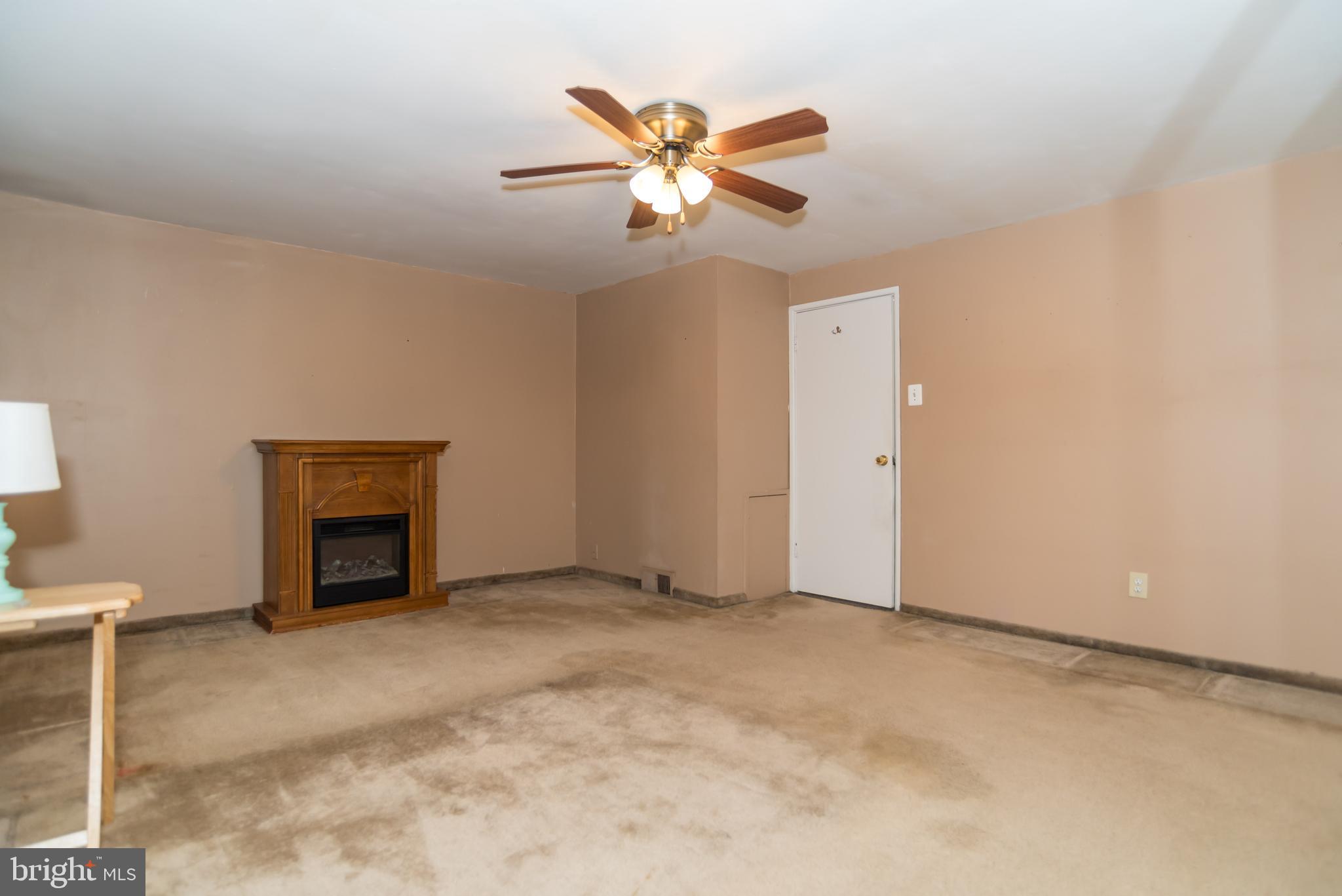 12406 Dunks Ferry Road Philadelphia, PA 19154 - Photo 19 of 28 Main bedroom, electric fireplace included.