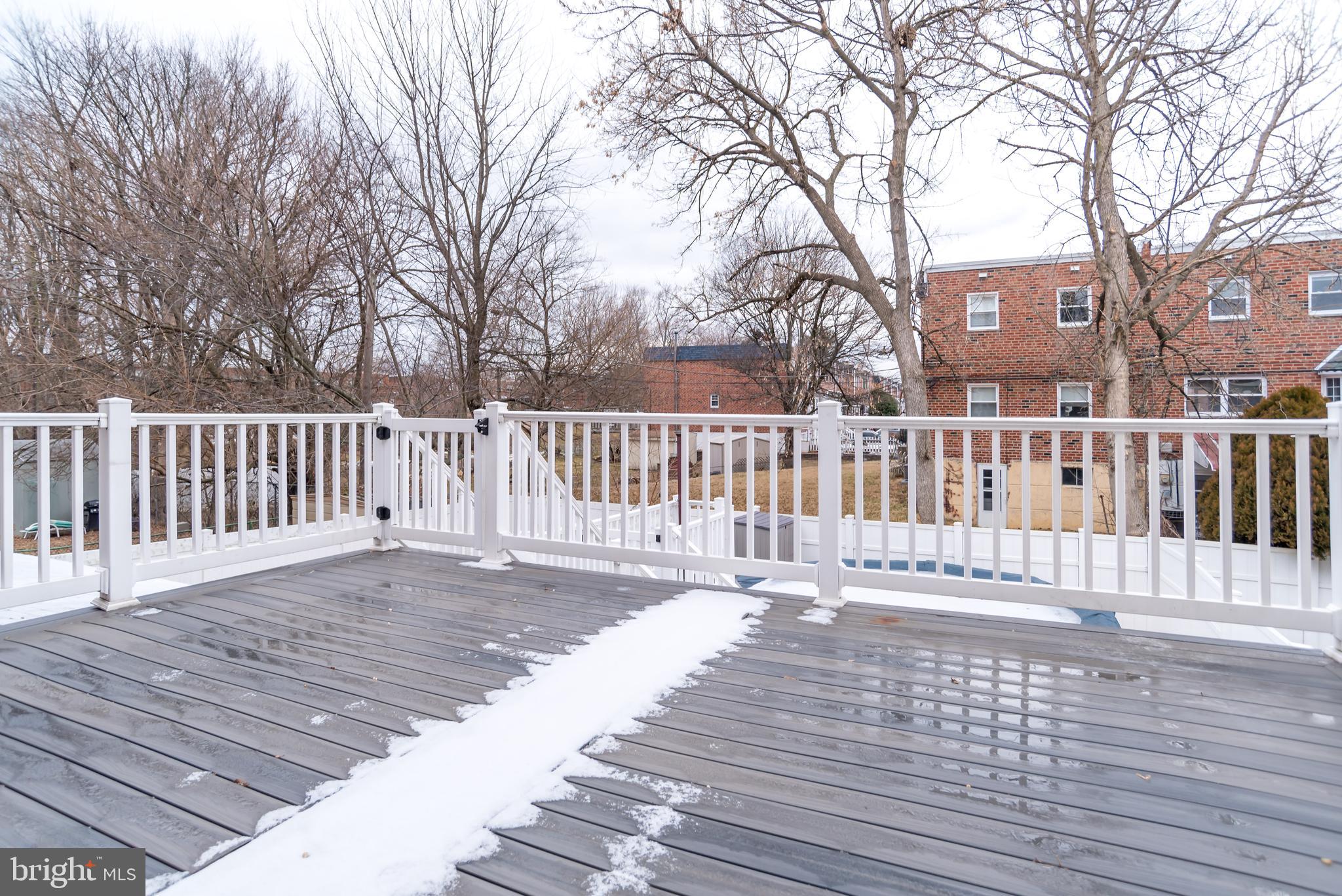 12406 Dunks Ferry Road Philadelphia, PA 19154 - Photo 4 of 28 Deck off of the kitchen
