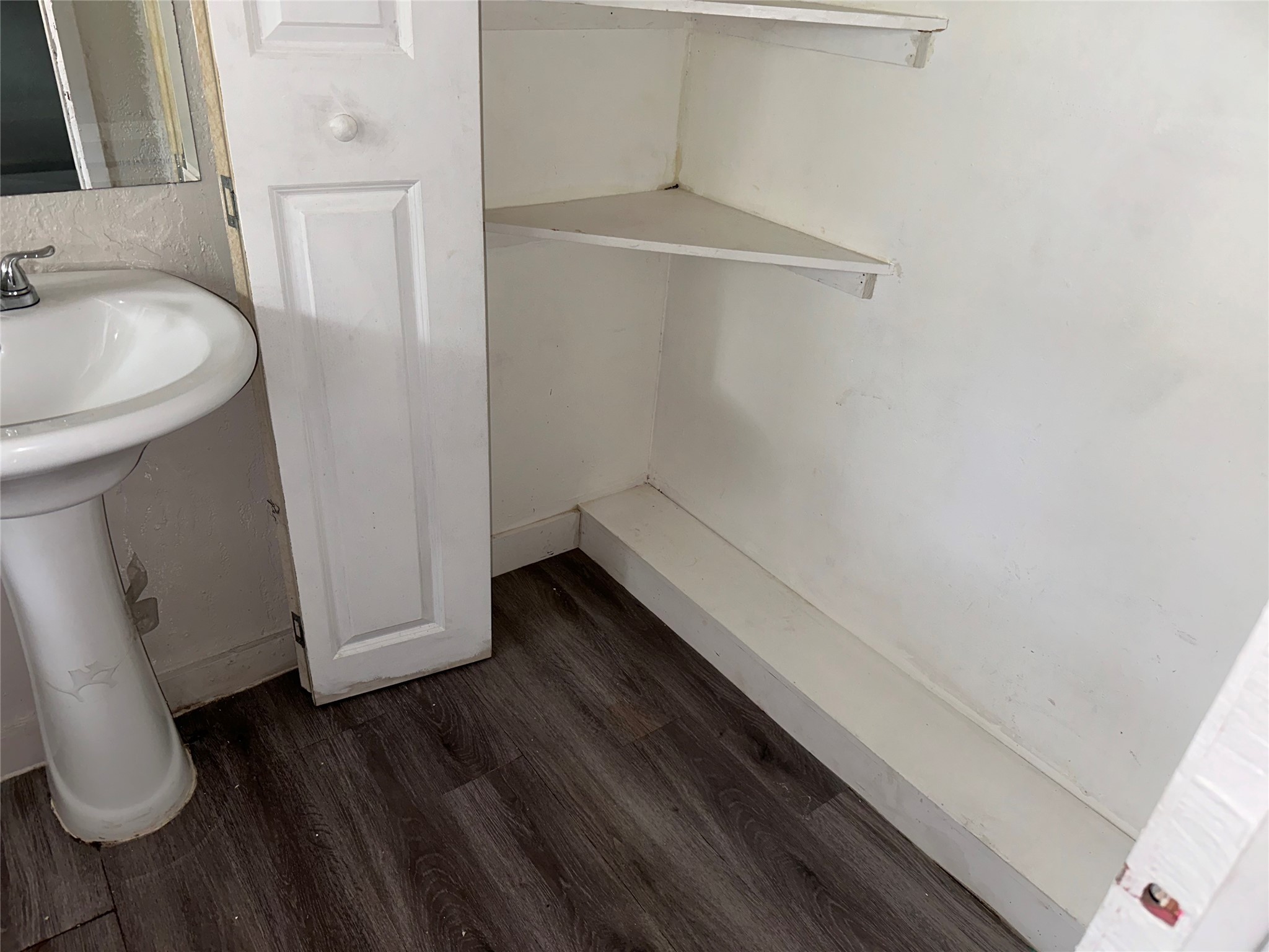 5409 Suez Street, Unit 4 Houston, TX 77020 - Photo 11 of 19 a bathroom with a sink and a toilet