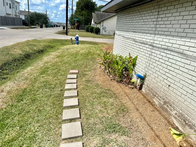 a view of outdoor space