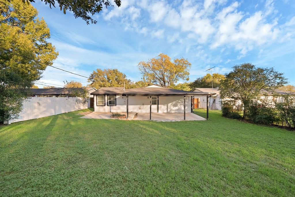 809 Hackamore Street White Settlement, TX 76108 - Photo 19 of 20