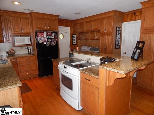 515 Piedmont Golf Course Road Piedmont, SC 29673 - Photo 9 of 27 Gallery Image 9