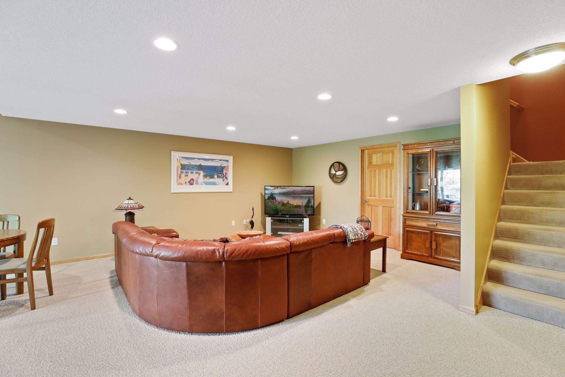 17284 Tilia Ridge Eden Prairie, MN 55347 - Photo 29 of 41 Gallery Image 29