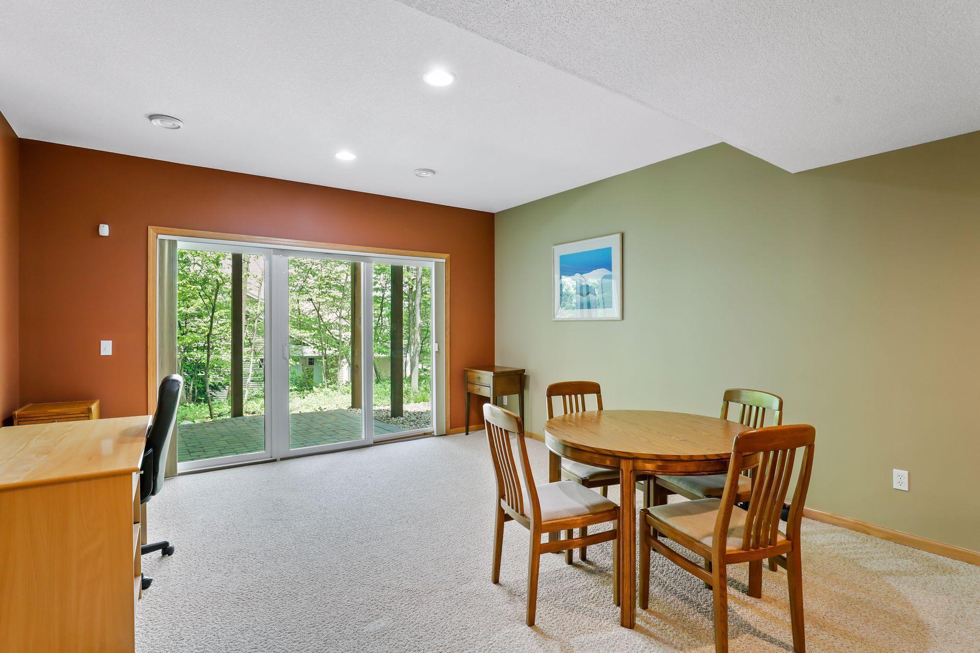 17284 Tilia Ridge Eden Prairie, MN 55347 - Photo 31 of 41 Gallery Image 31