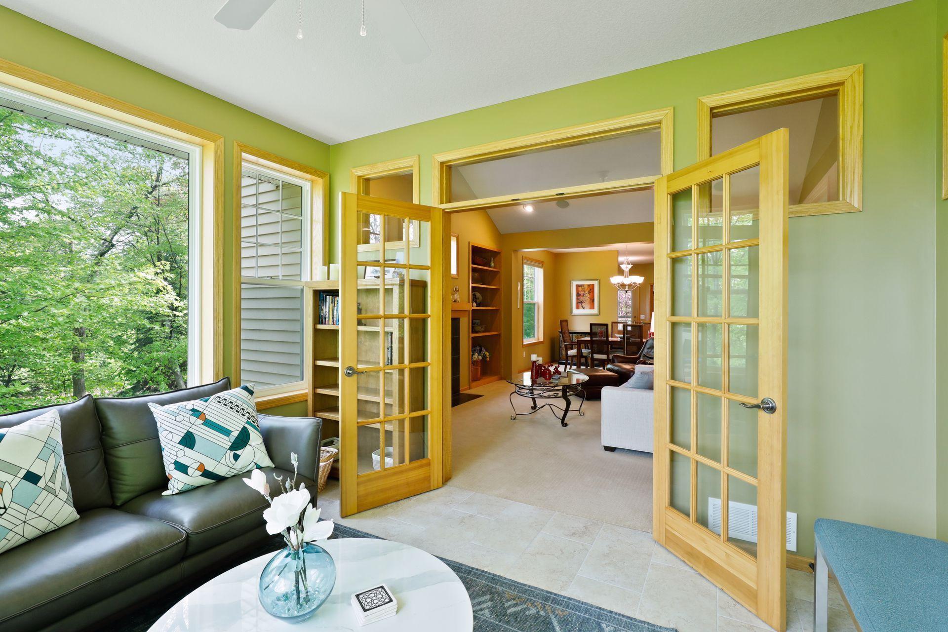 17284 Tilia Ridge Eden Prairie, MN 55347 - Photo 4 of 41 Gallery Image 4