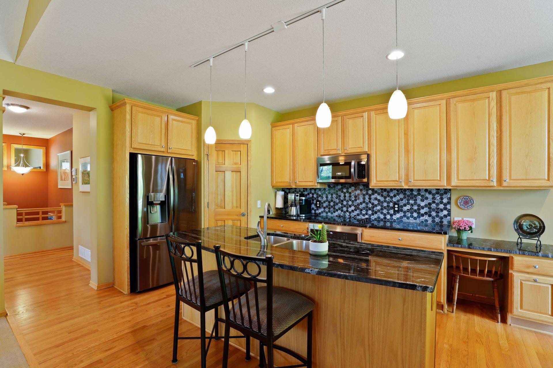 17284 Tilia Ridge Eden Prairie, MN 55347 - Photo 7 of 41 Gallery Image 7