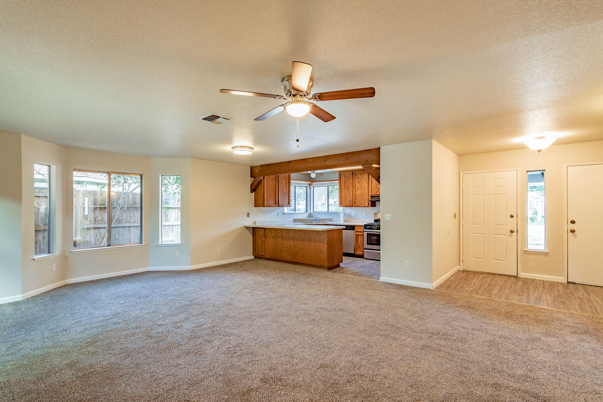 329 Michael Drive Red Bluff, CA 96080 - Photo 6 of 19 7 living