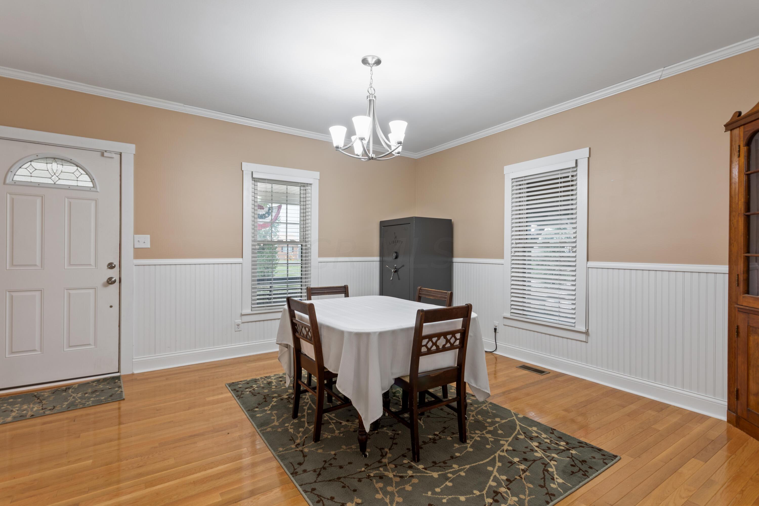 8229 State Rte 207 Mount Sterling, OH 43143 - Photo 3 of 39 Dining Room