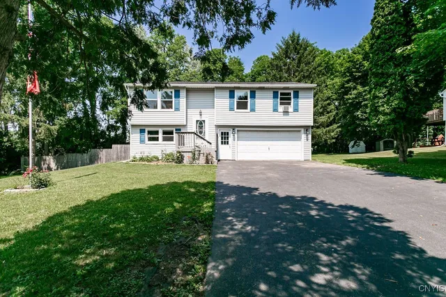 $250,000 | 6240 Tobinlea Circle, Manlius, NY 13057