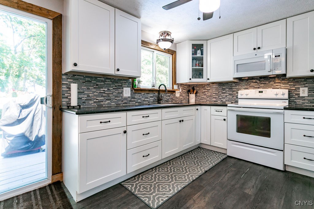 6240 Tobinlea Circle Manlius, NY 13057 - Photo 14 of 43