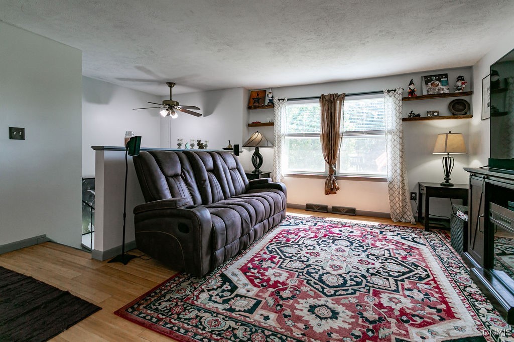 6240 Tobinlea Circle Manlius, NY 13057 - Photo 6 of 43