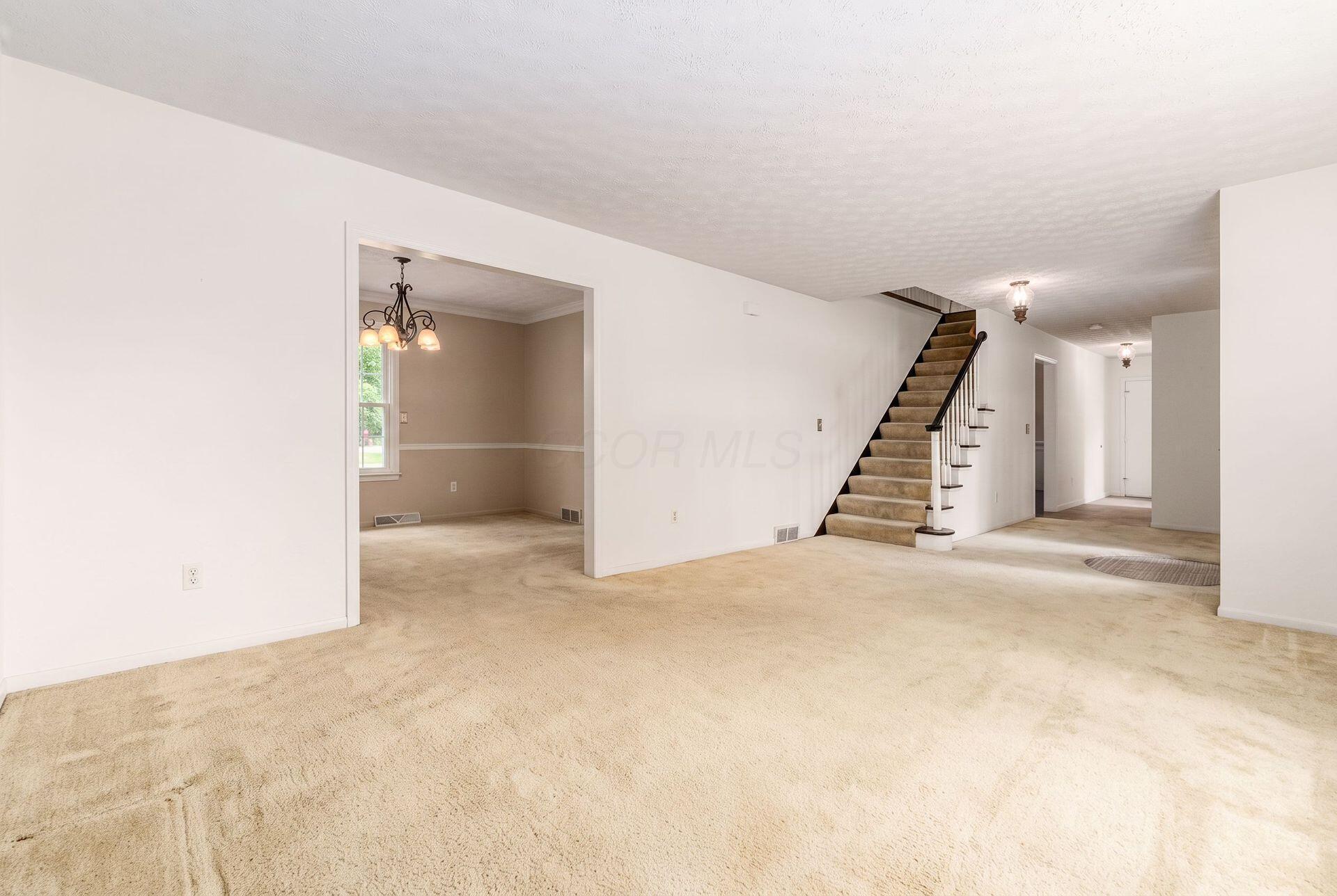 798 Riva Ridge Boulevard Gahanna, OH 43230 - Photo 13 of 42 23 99