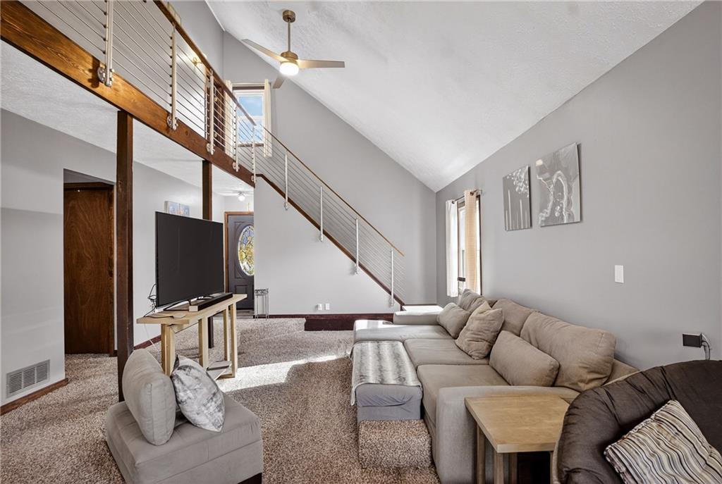 305 East Buffalo Church Road Washington, PA 15301 - Photo 6 of 49 Well maintained.. Move-in ready