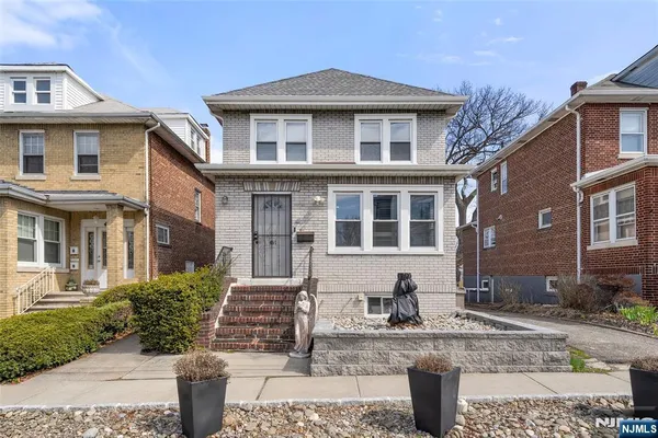 $788,000 | 461 Greenmount Avenue, Cliffside Park, NJ 07010