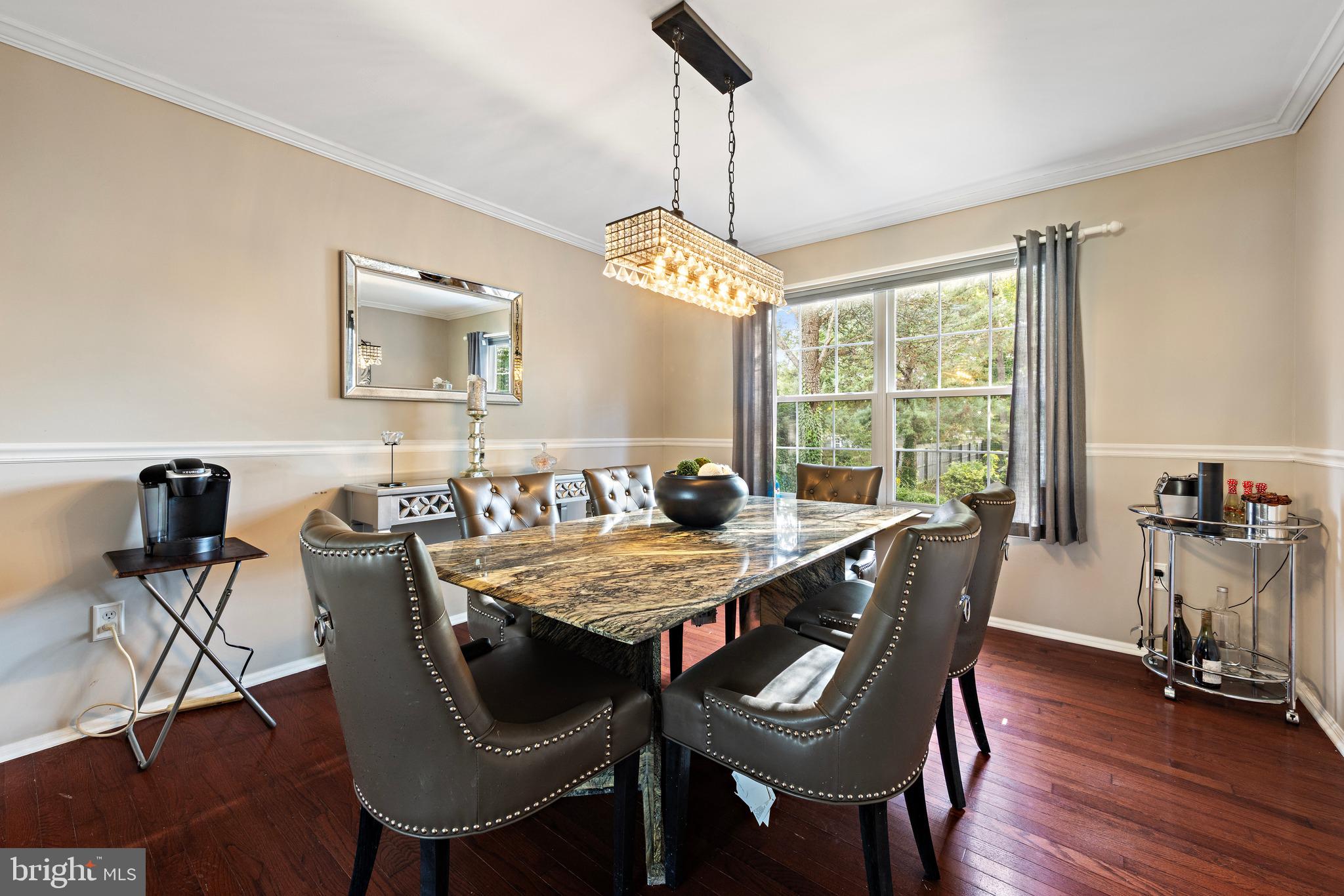 261 Wave Road Manahawkin, NJ 08050 - Photo 9 of 33 Gallery Image 9