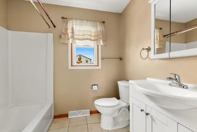 $324,900 | 717 East Avenue, West Salem, WI 54669