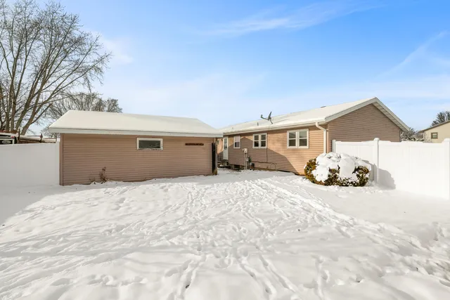 $324,900 | 717 East Avenue, West Salem, WI 54669