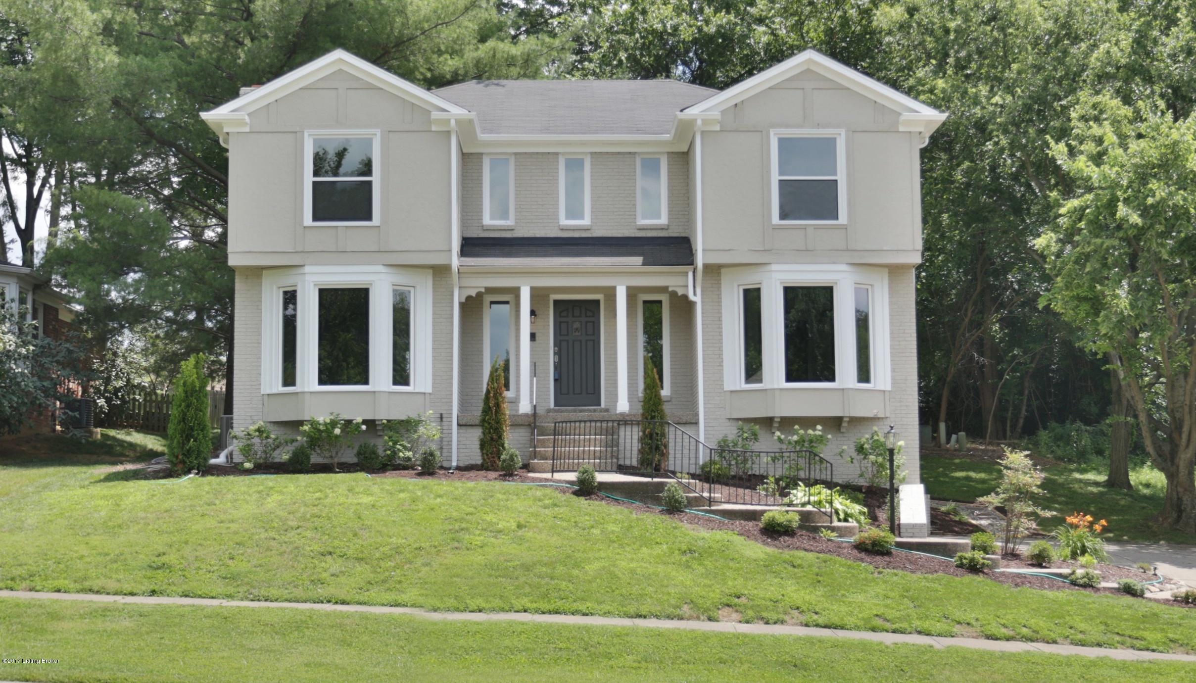 2114 Rudy Lane Louisville, KY 40207 - Photo 1 of 21 Front