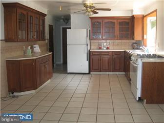 1575 Kearsley Road Sicklerville, NJ 08081 - Photo 4 of 5 Kitchen