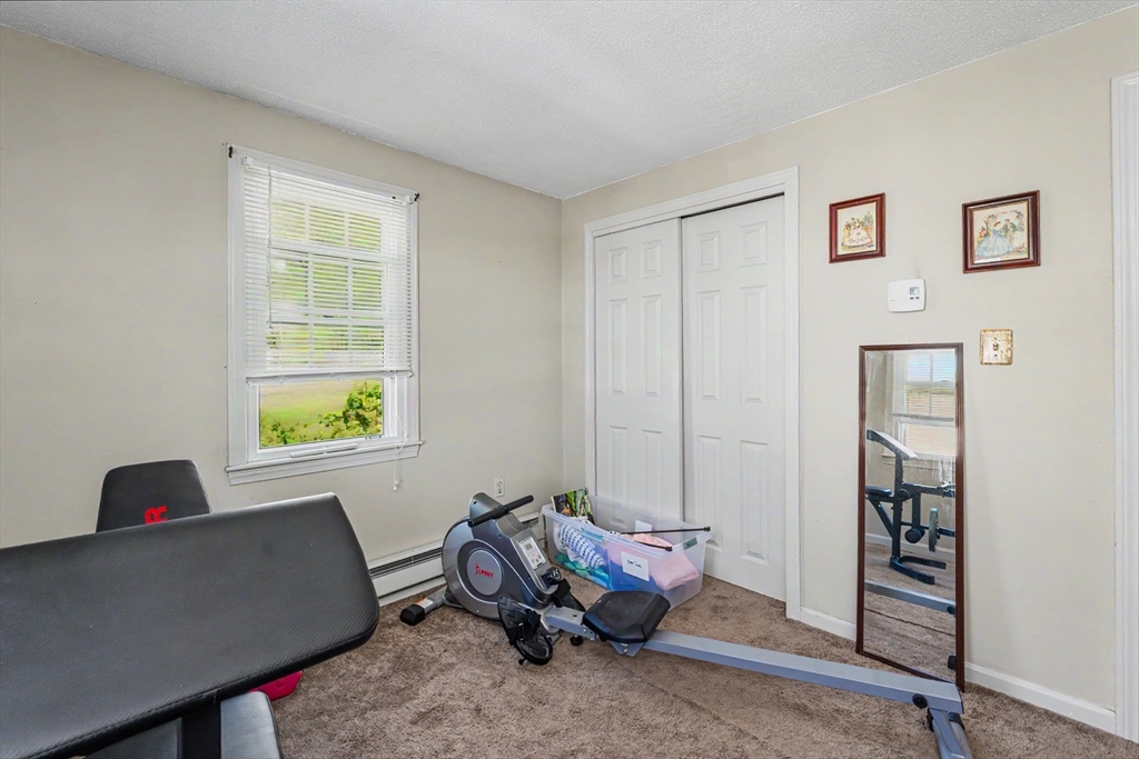 286 Pleasant Street Lowell, MA 01852 - Photo 15 of 38