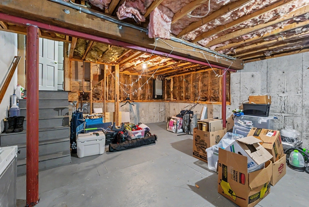 286 Pleasant Street Lowell, MA 01852 - Photo 21 of 38