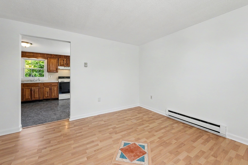 286 Pleasant Street Lowell, MA 01852 - Photo 27 of 38