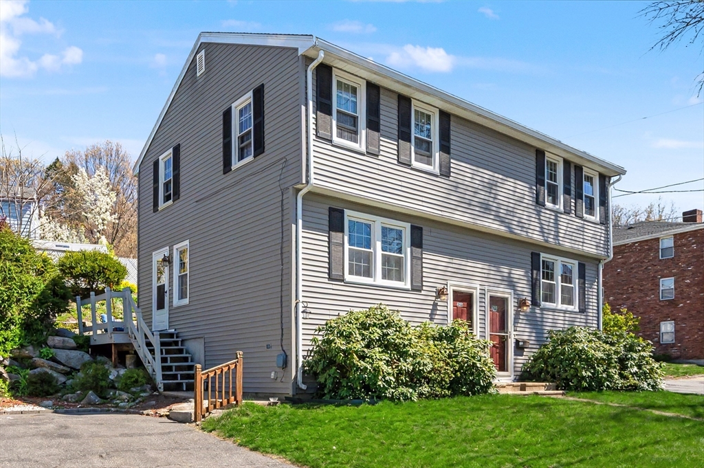 286 Pleasant Street Lowell, MA 01852 - Photo 36 of 38