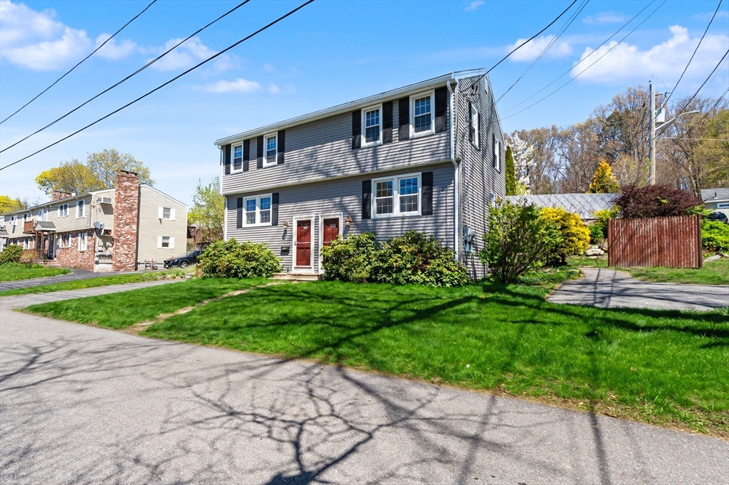 286 Pleasant Street Lowell, MA 01852 - Photo 37 of 38