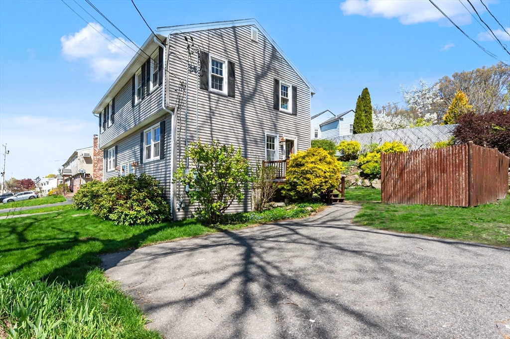 286 Pleasant Street Lowell, MA 01852 - Photo 38 of 38