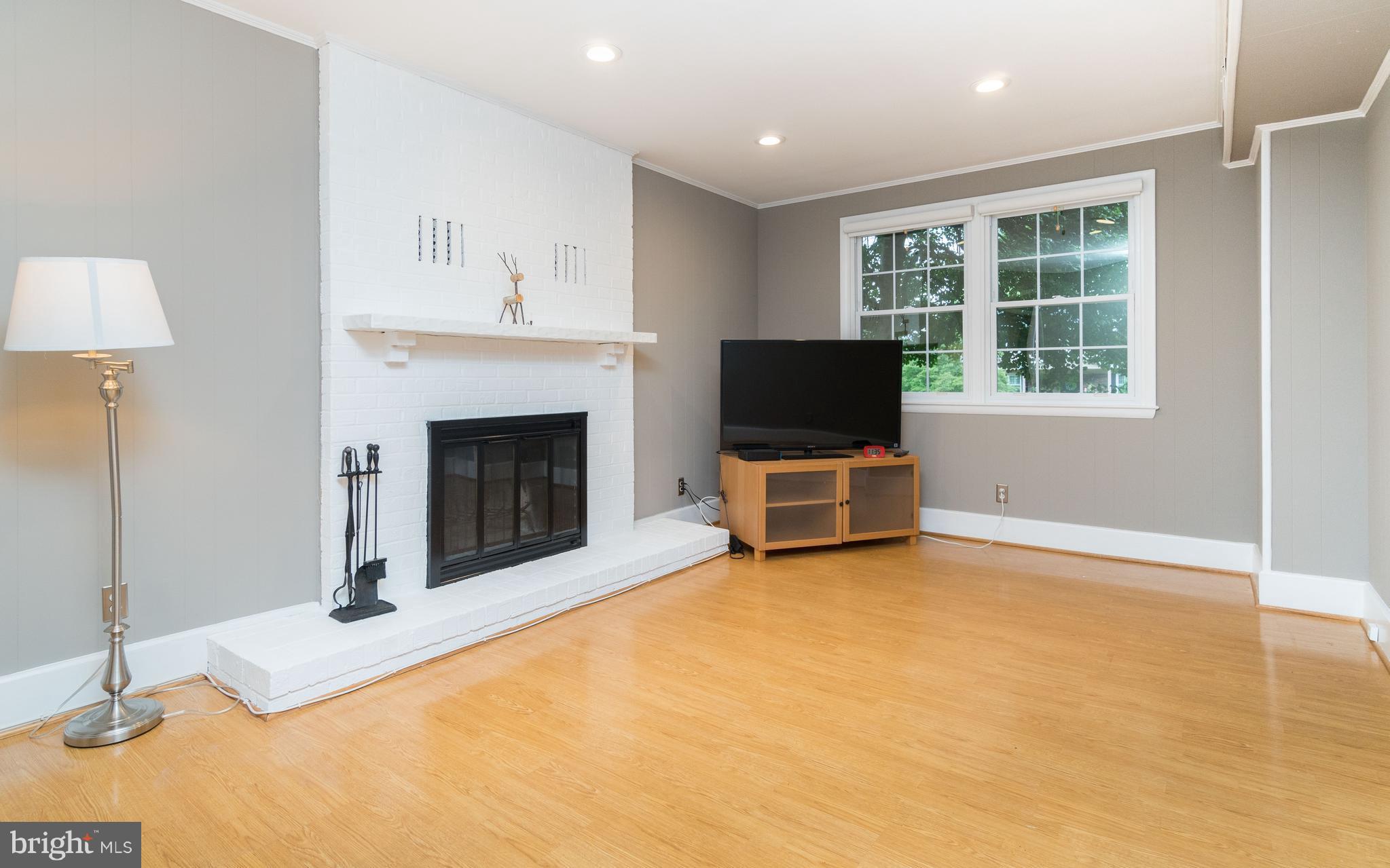 1020 Bosley Road Cockeysville, MD 21030 - Photo 11 of 30 Family Room