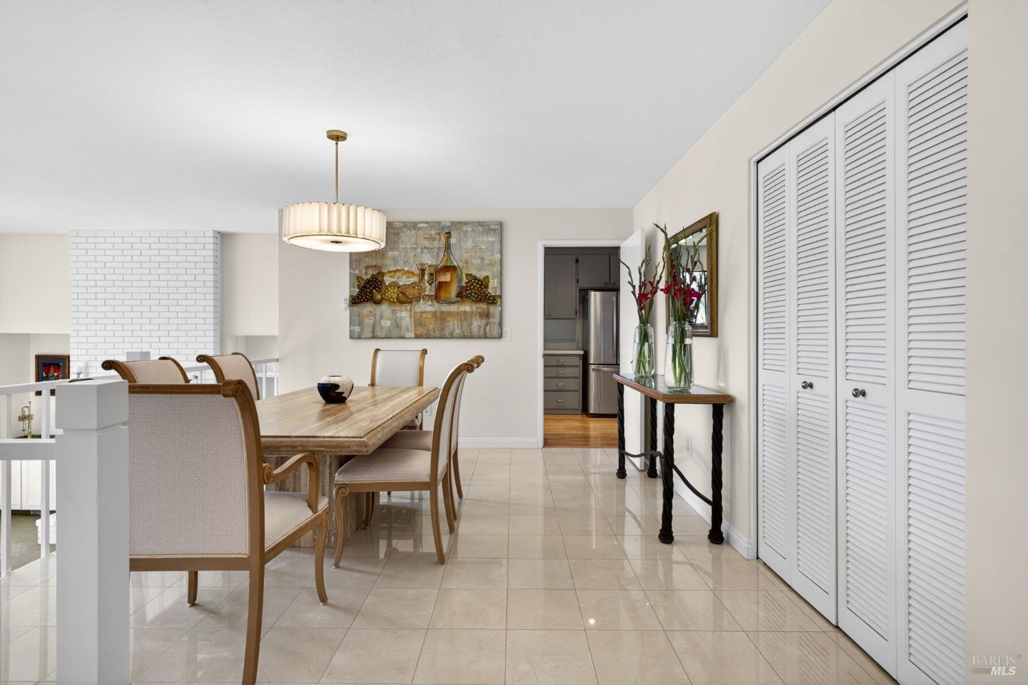 37 Greenside Way San Rafael, CA 94901 - Photo 4 of 41