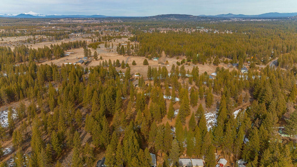 19435 Calico Road Bend, OR 97702 - Photo 69 of 73 RileyVisualsa-5