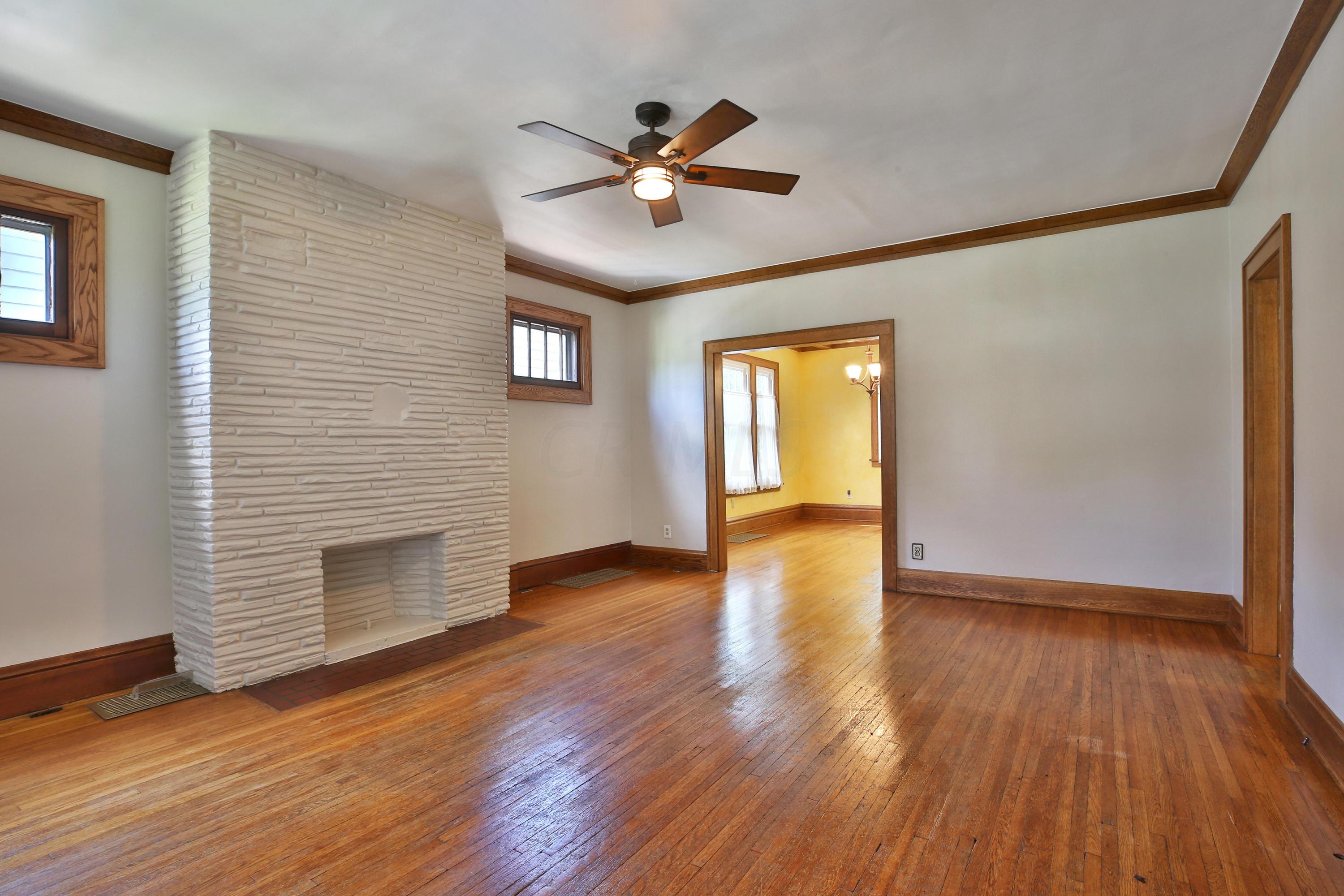 145 Crestview Road Columbus, OH 43202 - Photo 5 of 39