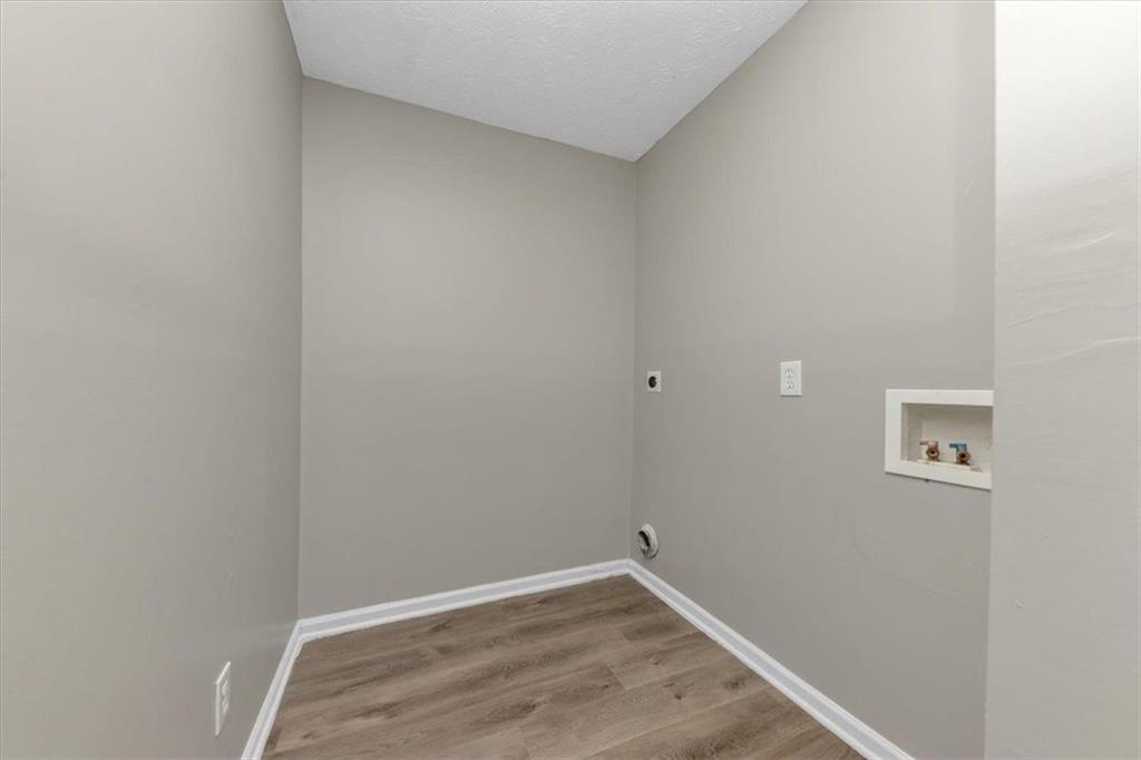 4169 Riverbank Court Decatur, GA 30034 - Photo 14 of 32 a view of an empty room