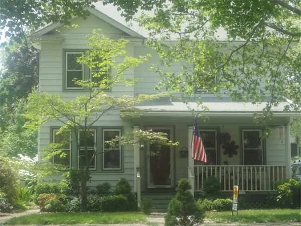 18 Gillette Avenue Springfield, MA 01118 - Photo 1 of 14