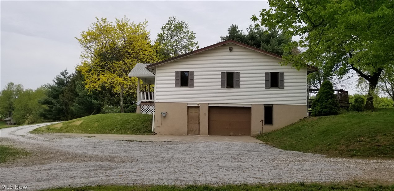 25227 Ridge Road East Rochester, OH 44625 - Photo 3 of 35 Gallery Image 3