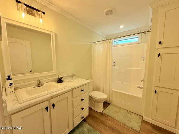 $870,000 | 686 Alford Road, DeFuniak Springs, FL 32433