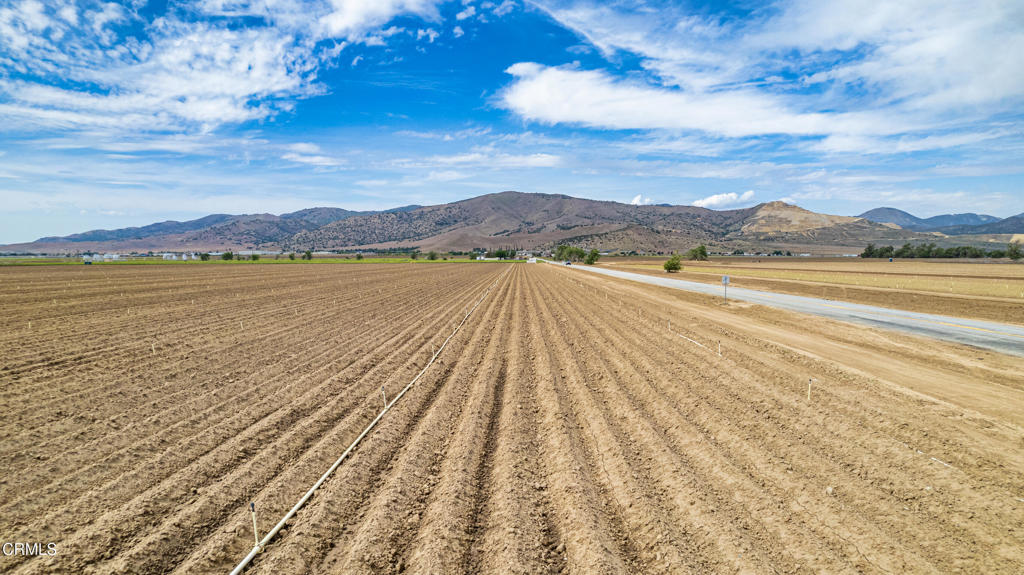 0 Highline Tehachapi, CA 93561 - Photo 11 of 14 a view of an lake with a mountain