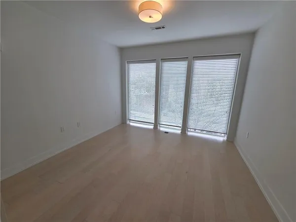 $3,195 | 775 Juniper Street Northeast, Unit 321, Atlanta, GA 30308