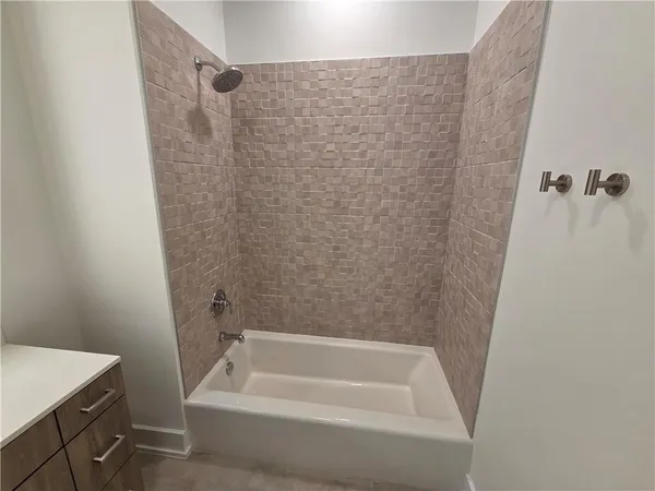 $3,195 | 775 Juniper Street Northeast, Unit 321, Atlanta, GA 30308