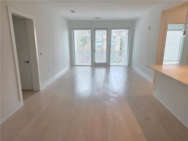 $3,195 | 775 Juniper Street Northeast, Unit 321, Atlanta, GA 30308