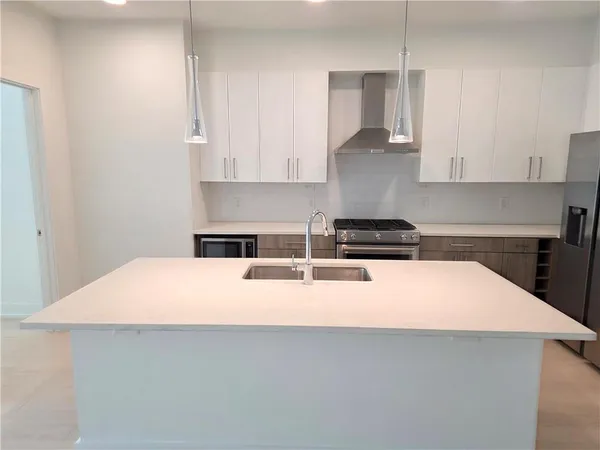 $3,195 | 775 Juniper Street Northeast, Unit 321, Atlanta, GA 30308