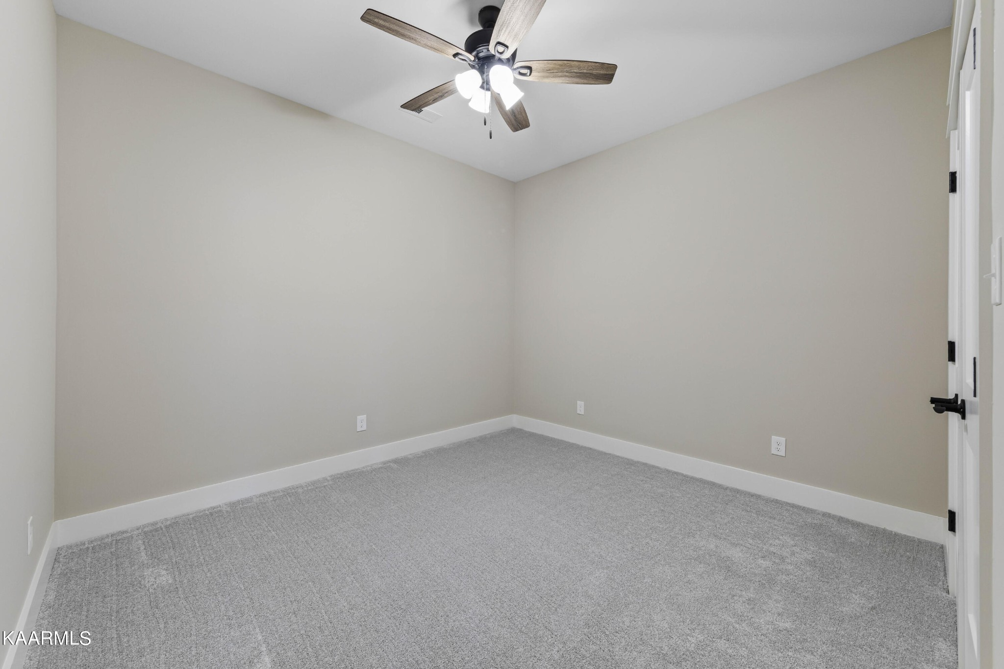 415 Alpine Drive Clinton, TN 37716 - Photo 23 of 30 Gallery Image 23