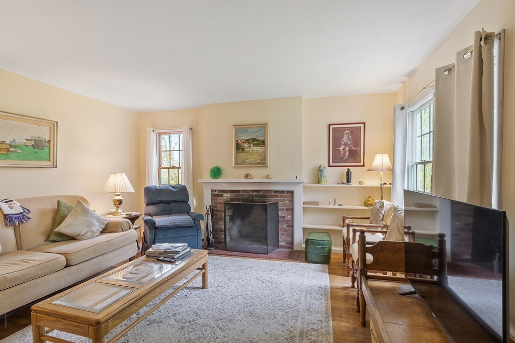 5 Smith Road Rockport, MA 01966 - Photo 6 of 24 Gallery Image 6