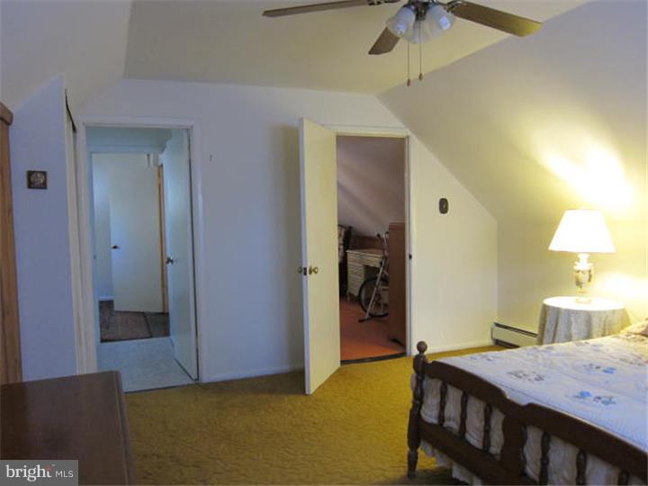 2834 Neptune Road Philadelphia, PA 19154 - Photo 17 of 25 Bedroom 3