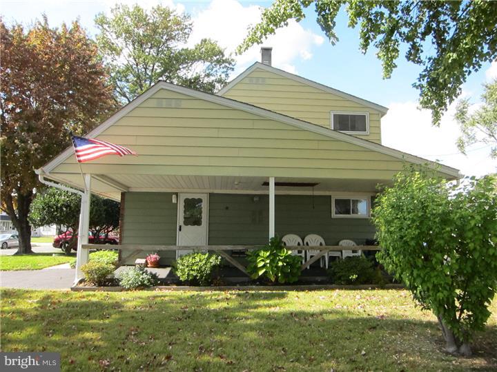 2834 Neptune Road Philadelphia, PA 19154 - Photo 21 of 25 Exterior Back